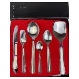 New in Box 28pc Stainless Steel Cutlery Set