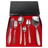 New in Box 28pc Stainless Steel Cutlery Set