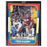 1986 Fleer Hakeem Olajuwon #82 Rookie