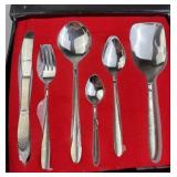 New in Box 28pc Stainless Steel Cutlery Set