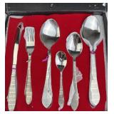 New in Box 28pc Stainless Steel Cutlery Set