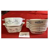 Two vintage Corning Shadow Irish 700 ml bowls. 5