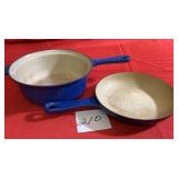 Le Creuset 22cm saucepan. Le Creuset Omelette