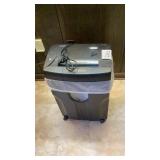 Staples shredder, SPL  1506 X tried and works