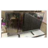 32" SEIKI FLAT SCREEN TV which stand
