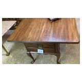 Very nice dropleaf end table 24 x 27 x 22 two