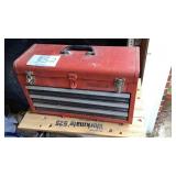 Metal tool box