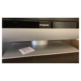 40" screen with stand Polaroid Tv powers on