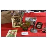 Vintage Carnival Glass compote 5.25in across,
