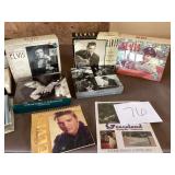 Elvis-Themed Calendars and Note Cards