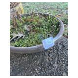 30ï¿½ Round Planters with Foliage