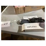 Digital Signal Amplifier With Cables