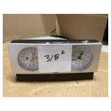 Desktop Clock with Temperature and Humidity