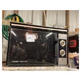 Tappan Microwave Oven with Dials