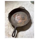 Lodge Cast Iron Skillet No. 10