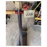Heavy-Duty Hydraulic Floor Jack