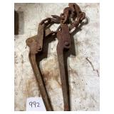 Rusty Lever Chain Binders