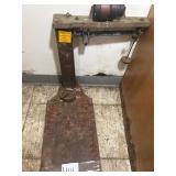 Platform Scale with Weight Mechanism
