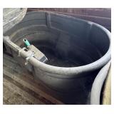 Rubbermaid 110 Gallon Agricultural Tub