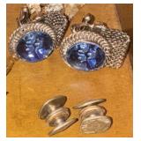 Cuff links 2 pair