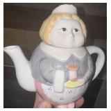 Tea pot