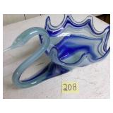 Large Art glass swan bowl