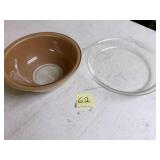 Pyrex - pie plate + mixing bowl