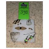 Miscellaneous costume jewelry. Broch, pendant, earrings