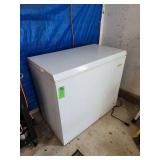 Chest freezer