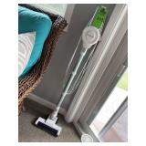 Stick vacuum