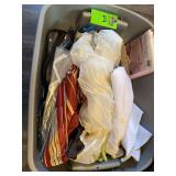 Tote of linens