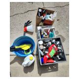 Miscellaneous cleaning supplies