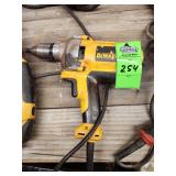 Dewalt heavy duty 1/2in spade hand drill