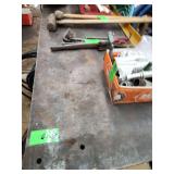 Heavy duty metal work bench, NO CONTENTS