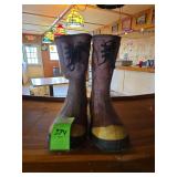 Lacrosse insulated rain boots size 13