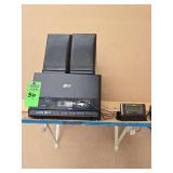 3 disc changer stereo with speakers and Sirius xm box