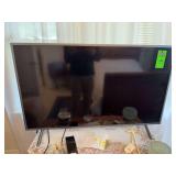 Samsung 32 inch flatscreen TV