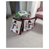 Throw pillows quantity of five