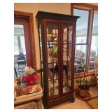 Curio cabinet no contents
