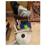 Miscellaneous kitchen supplies