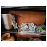 Entertainment serving plates