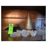 Assorted glass knicknacks