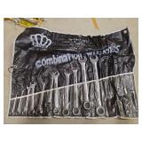 Set of 11 combination wrenches