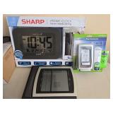 Large display atomic clock, and 2 acu-rite thermometers