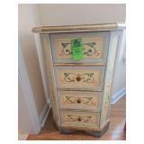 Vintage 4 drawer chest