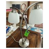 Elegant table lamp