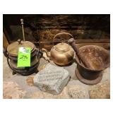 Miscellaneous knick knacks