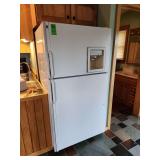 GE Refrigerator  with ice maker