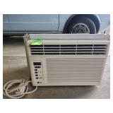 Window air conditioning unit