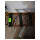 Wooden folding luggage rack